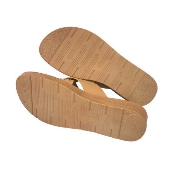 Women Summer Shoe Sandal Size 6 Tan/Camel Slip On Slides Studded New in Box - Picture 6 of 9